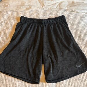 Men’s heathered black gym shorts